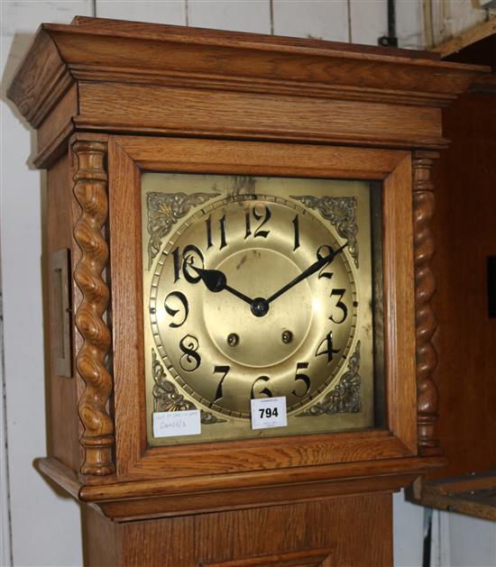 Light oak 8 day longcase clock(-)
